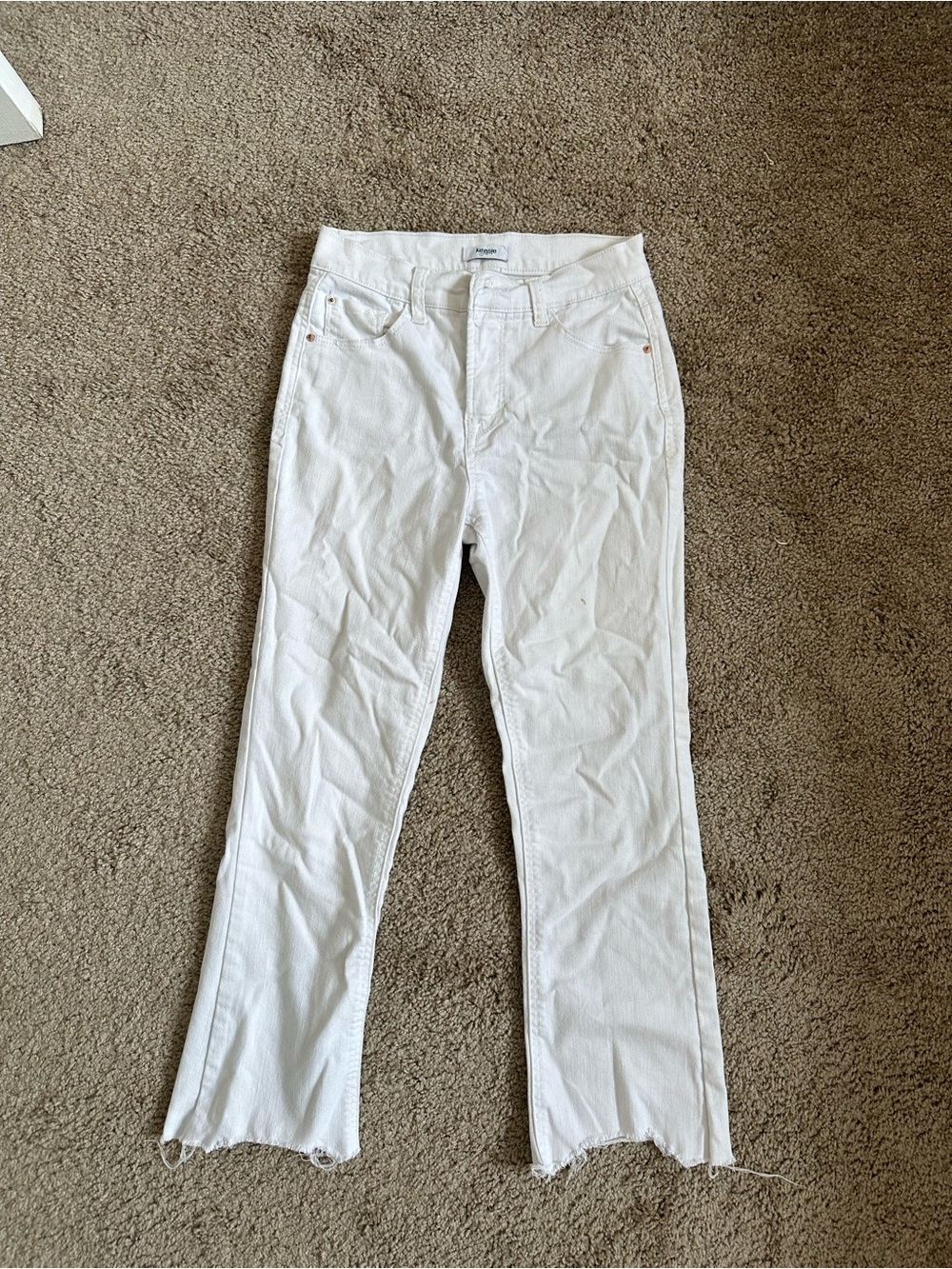 Kensie White Cropped Jeans